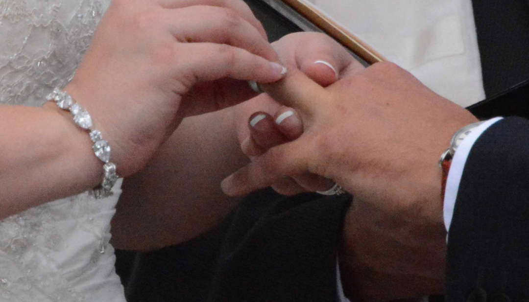 Are Tungsten Wedding Rings Comfortable Enough for Everyday Wear?