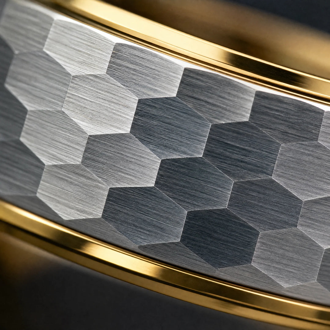 The Carapace Tungsten and 18K Gold ring - detail view