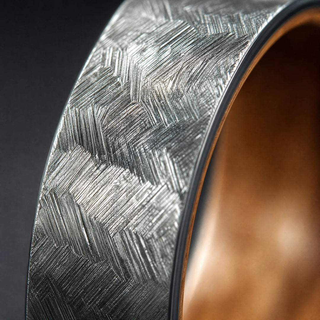 The Codex Meteorite and Wood ring - detail view