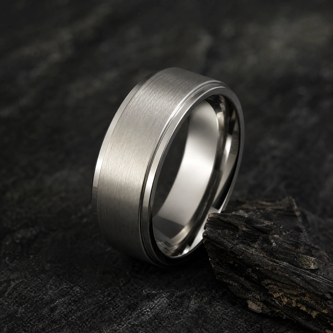 The Fulcrum titanium spinner ring - angled view