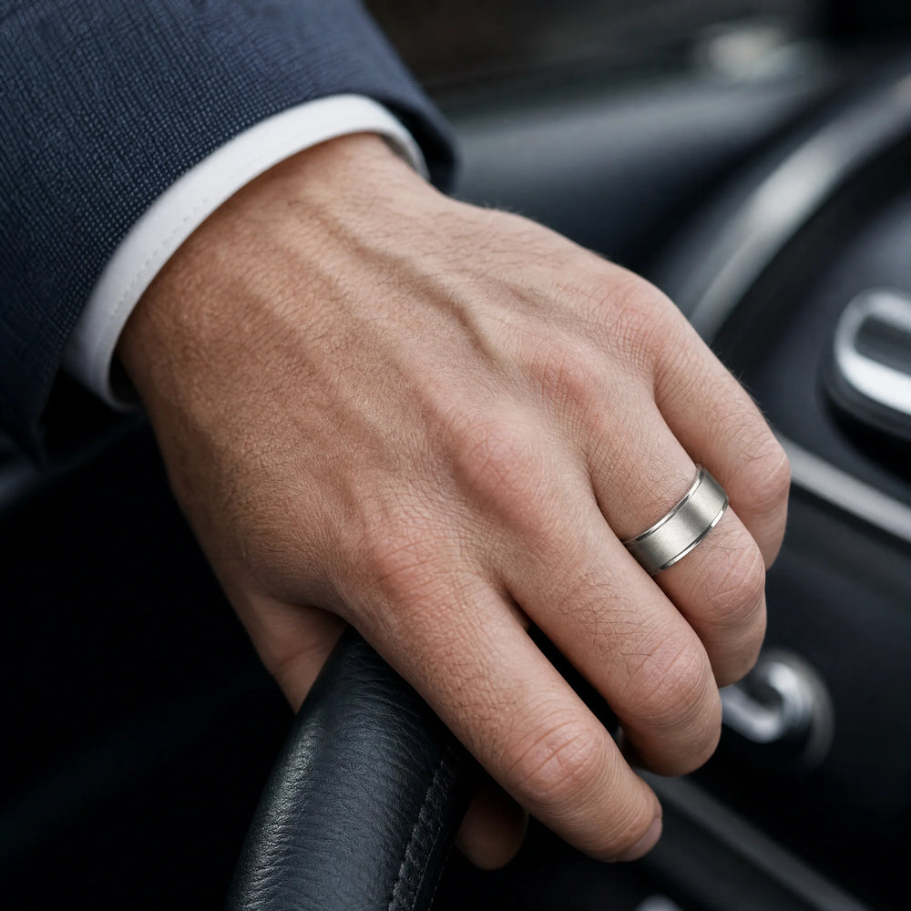 The Fulcrum titanium spinner ring - on-hand view