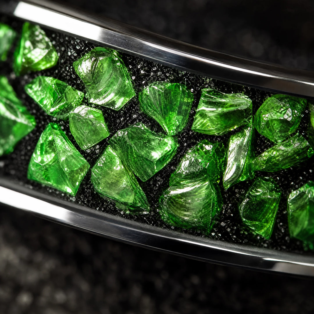 The Isotope Tungsten and Emerald ring - detail view
