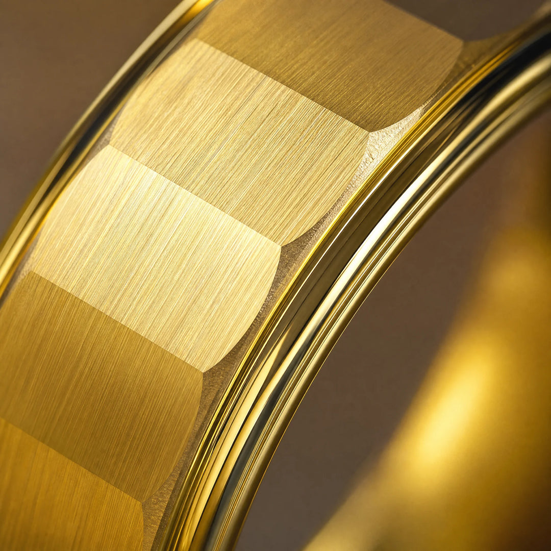 The Phalanx 18K gold tungsten ring - detail view